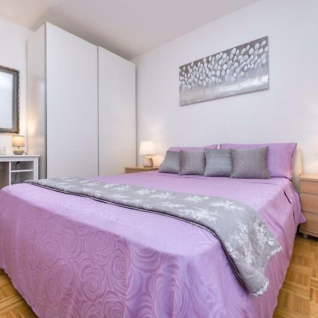 Apartment Kristina, Comfortable And Close To The Center Split Ngoại thất bức ảnh