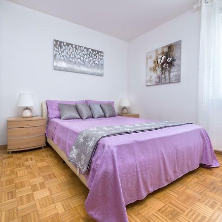 Apartment Kristina, Comfortable And Close To The Center Split Ngoại thất bức ảnh