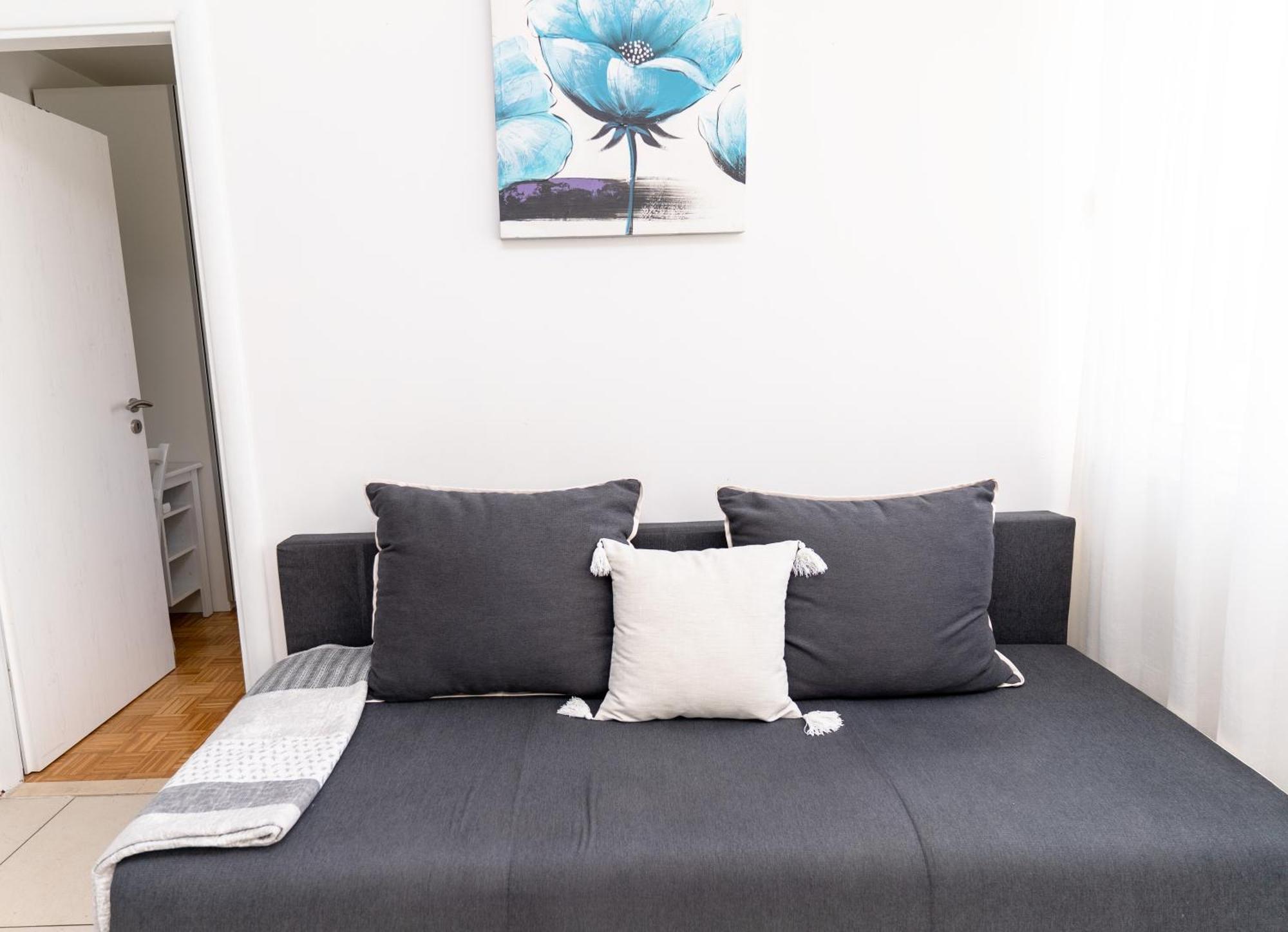 Apartment Kristina, Comfortable And Close To The Center Split Ngoại thất bức ảnh