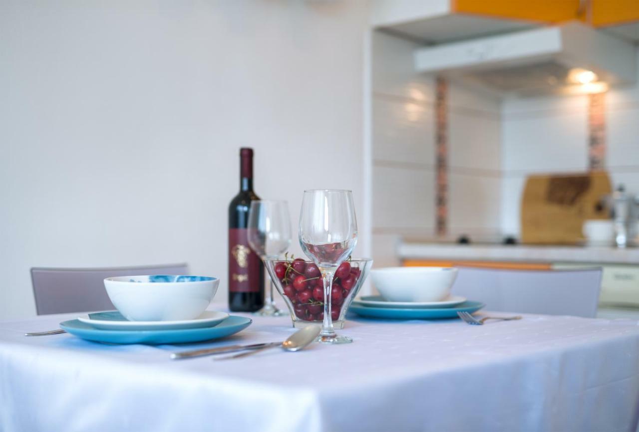 Apartment Kristina, Comfortable And Close To The Center Split Ngoại thất bức ảnh